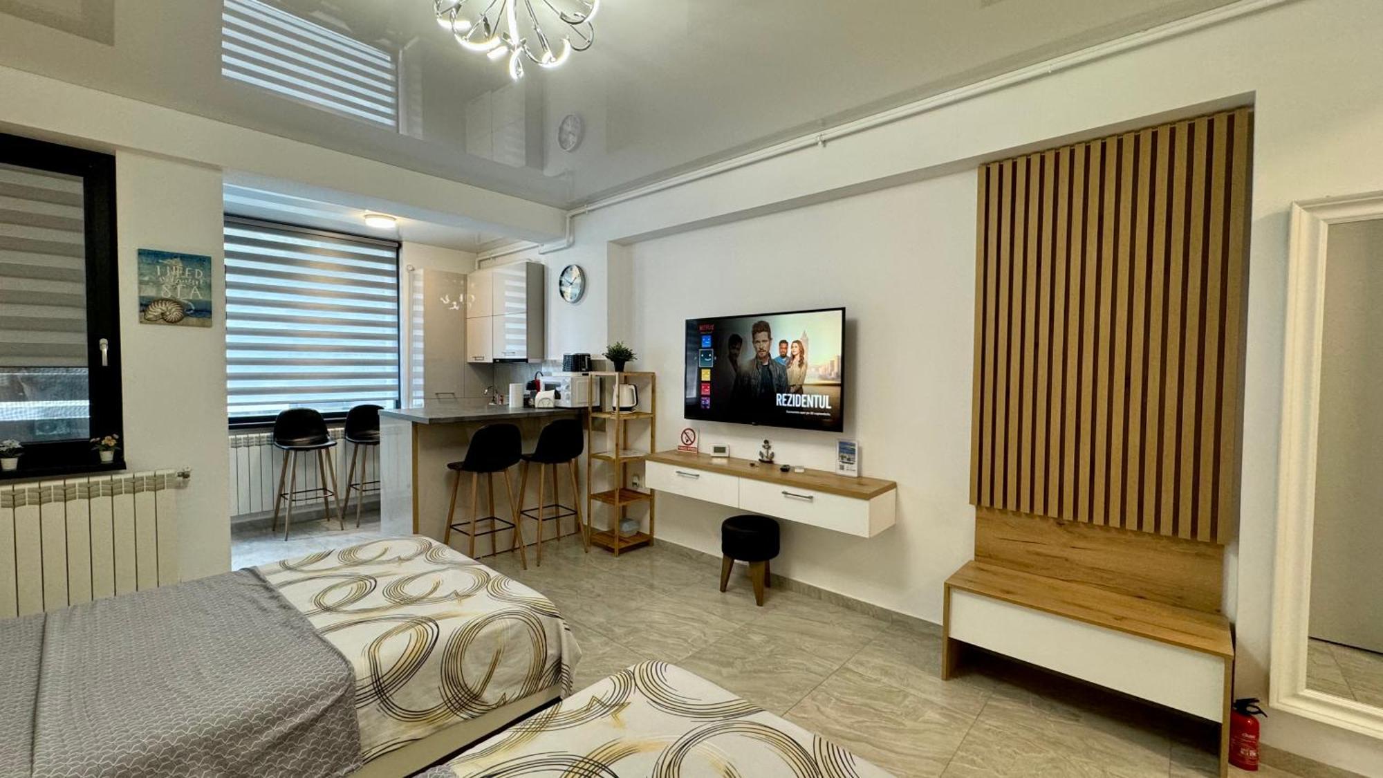 Seaview Deluxe Double Studio - Beachfront Resort Năvodari Екстериор снимка